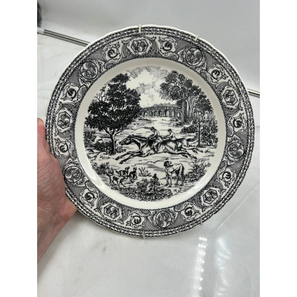 Corona St George Black Dinner Plate 11 Inch English Hunting Scene Transferware